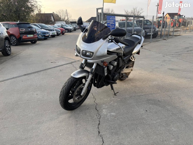 Yamaha Fzs Fazer Rj Debrecen Motor Robog J Fog S Aut