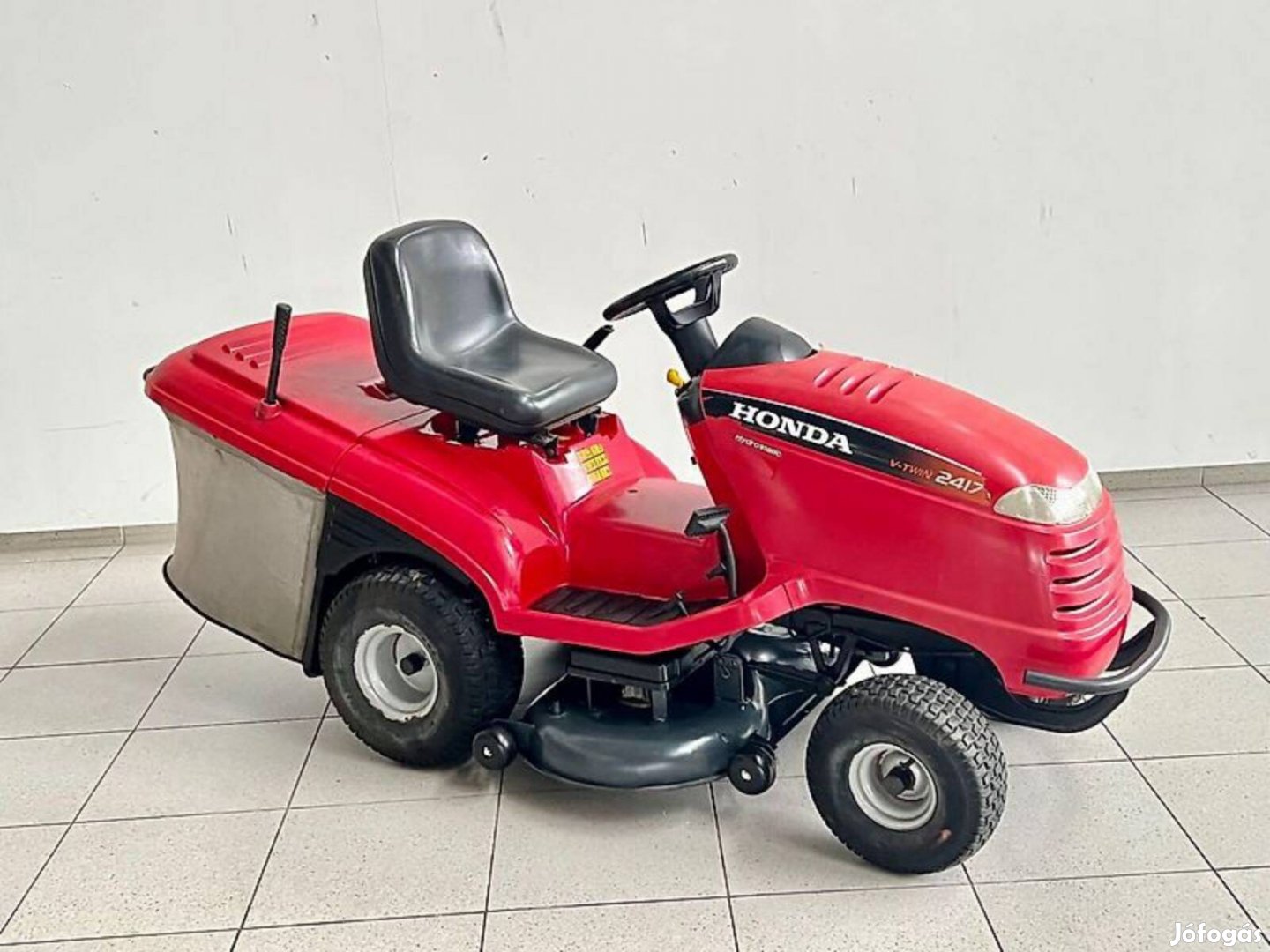 Honda Hf F Ny R Traktor V Garanci Val Szank Kerti Kisg Pek