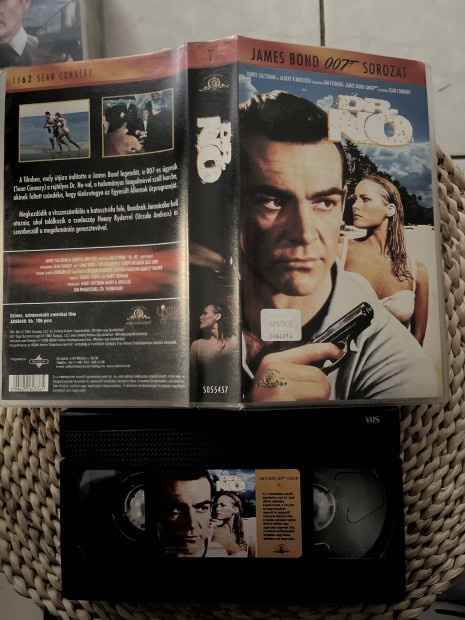 007 Dr no vhs.  