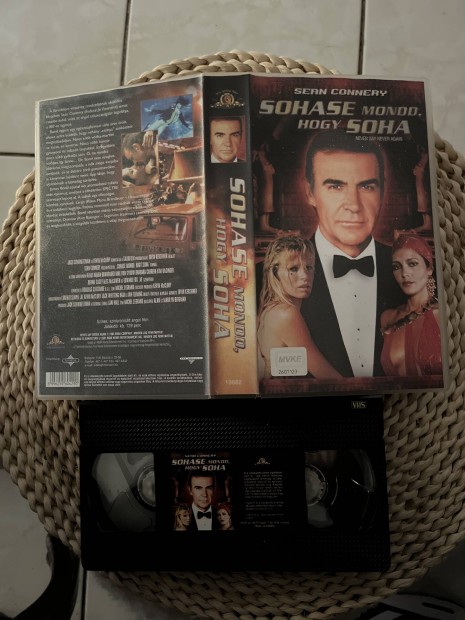 007 sohase mondd ,hogy soha vhs