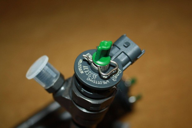 0445110569 Renault Opel 1.6 DCI Porlaszt� 166000804R 166007246R