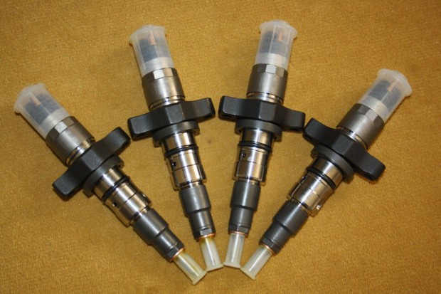 0445120007 IVECO DAF Cummins Porlaszt� 0445120212