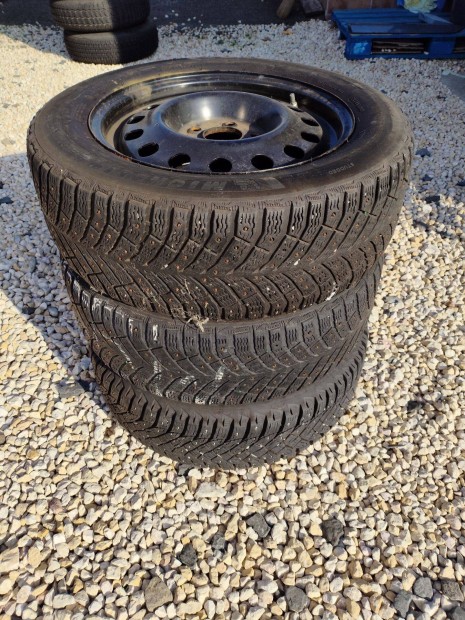 07 Michelin X-ICE North 4 205 60 R16 Téli szöges gumi acélfelnivel 3db