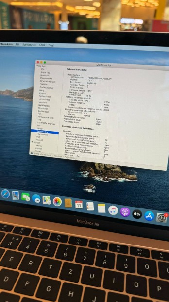 0 Apple Macbook Air 2019 13' i5 8/128GB! 178 ciklus! 12 h garival!