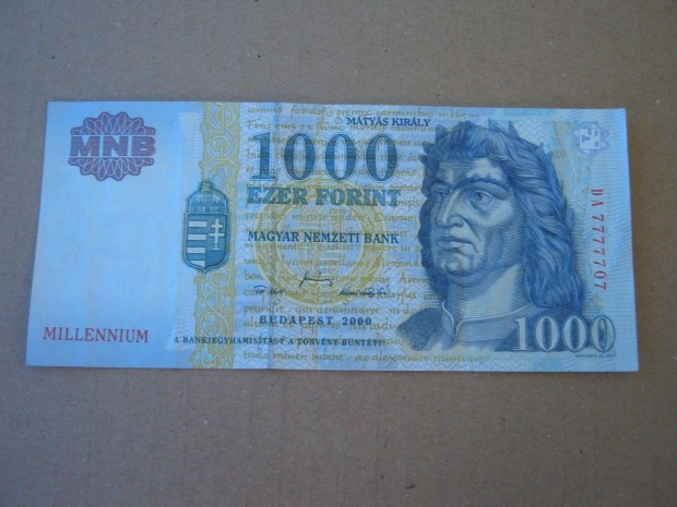 1000 Forint Millenium érdekes sorszámmal