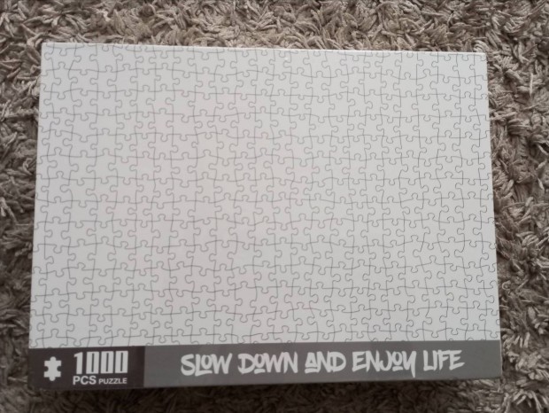 1000 darabos egyszínű fehér kirakó puzzle, nehéz csak profiknak
