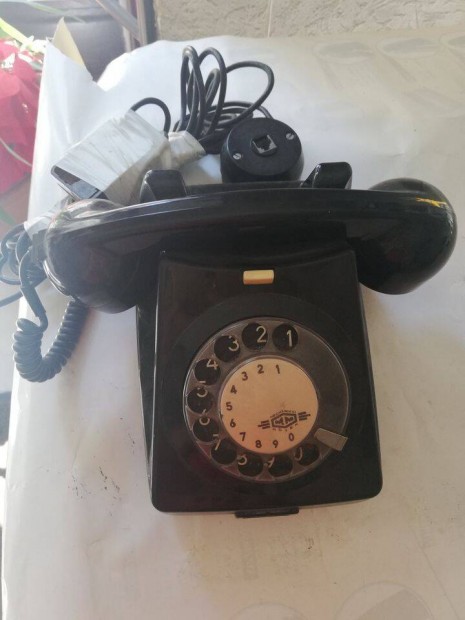 100 ves antik telefon