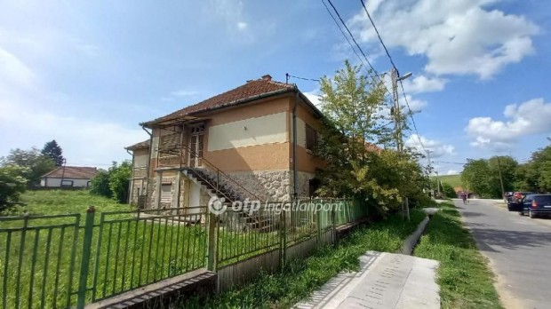 100 nm-es h�z elad� Cered