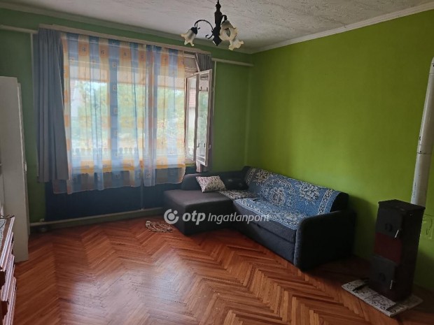 100 nm-es h�z elad� Kaba