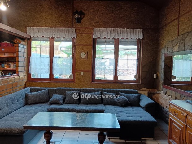 100 nm-es h�z elad� Nagyk�ll�