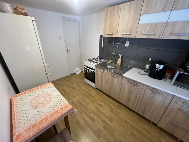 100 nm-es h�z elad� Pilis