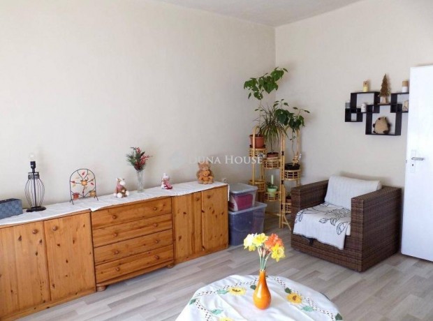 100 nm-es h�z elad� Simas�g #5114616