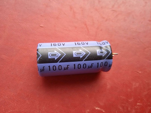 100 uF , 160 V DC kondenztor , Samhwa , 35 x 16 mm