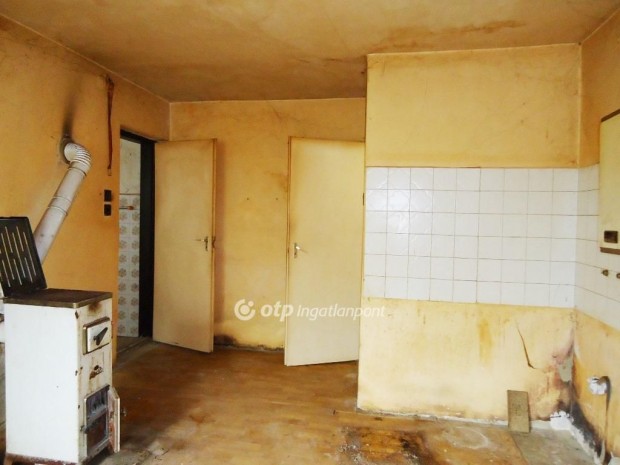 101 nm-es h�z elad� R�bacsanak