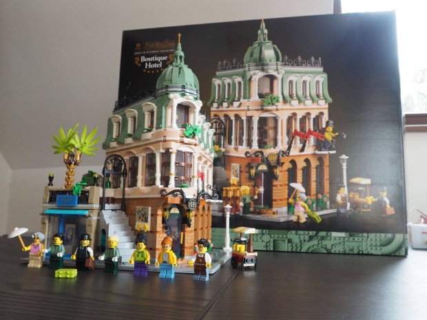 10297 LEGO Icons - Boutique Hotel