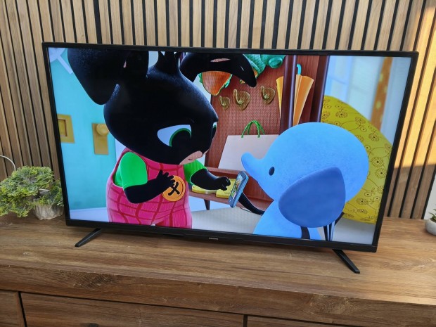 102CM Grundig LED TV. Mindig tv. Usb.