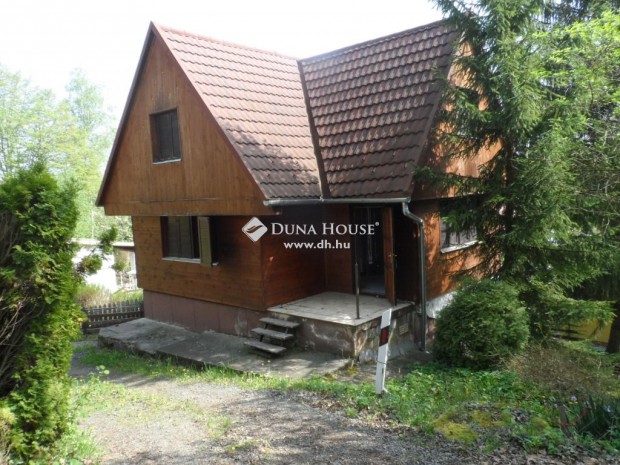 102 nm-es h�z elad� Magyarhertelend