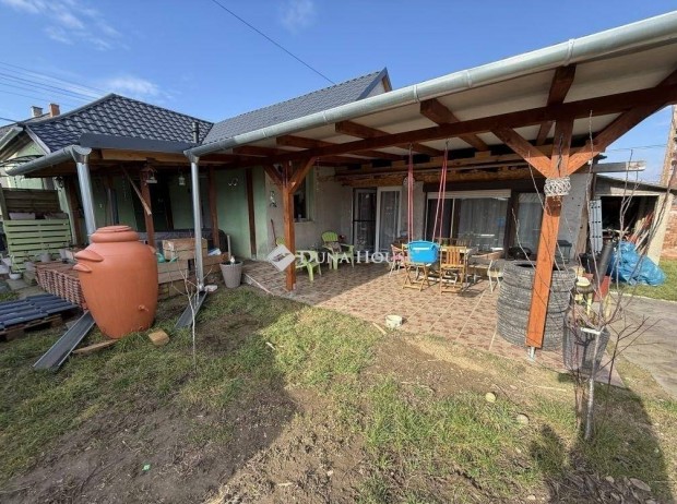 104 nm-es h�z elad� Szombathely #5177353