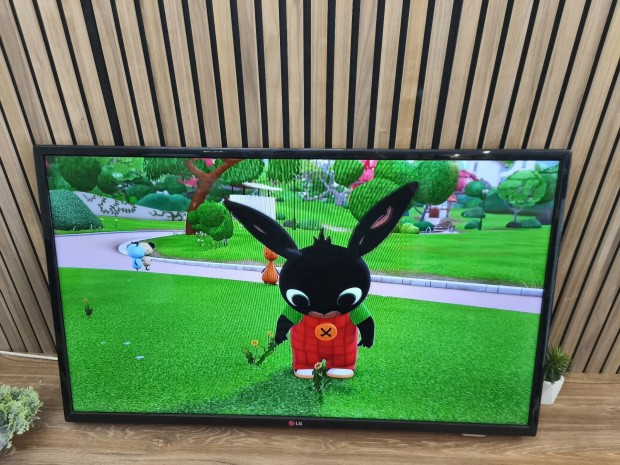 108CM LG LED TV. Mindig TV. Full HD. Új Falitartóval