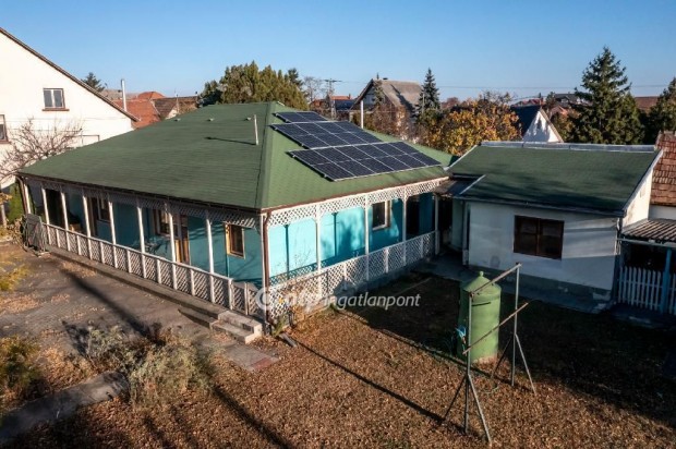 108 nm-es h�z elad� Dunaharaszti