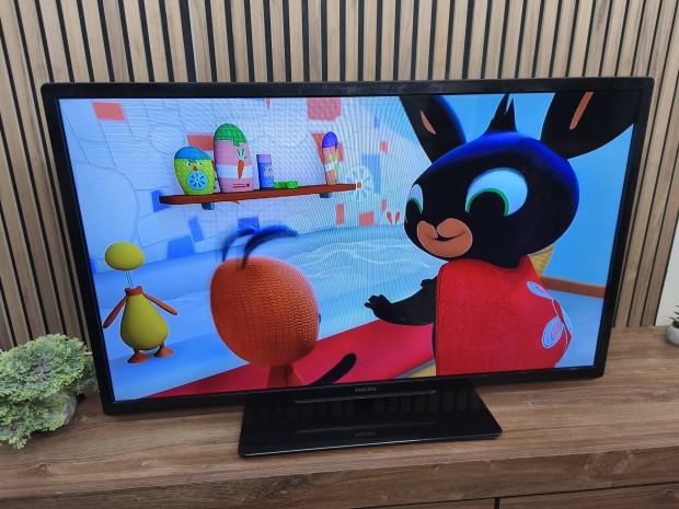 109CM LED TV. Philips. Full HD. Mindig Tv. usb