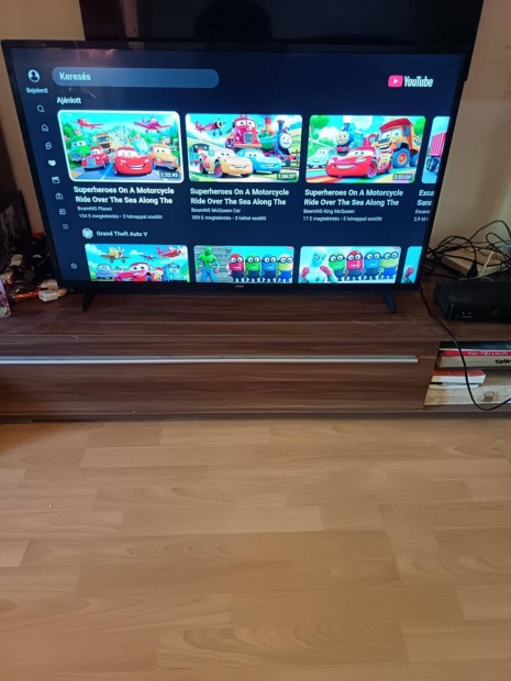 109 cm-es 4K-s Philips Smart tv elad