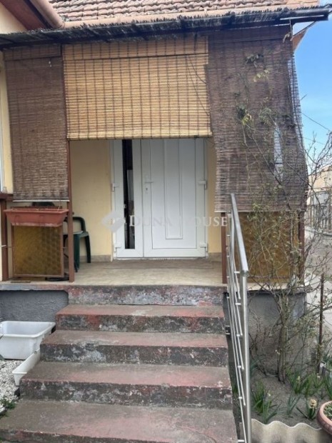 109 nm-es h�z elad� Baja