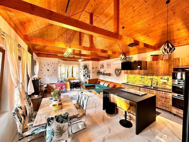 109 nm-es h�z elad� Eger