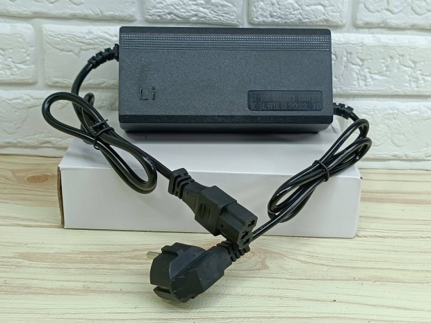 10A LiFe Po 14.6V 4S 3.65V akkutöltő E-bike elektromos autó moped tölt