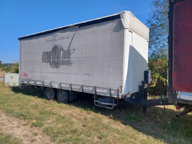 10.5 tonns tandem ptkocsi elad ! 