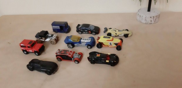 10 Hot Wheels kisaut egyben elad!34