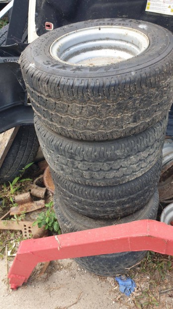 10" maxxis gumi felnisől eladó