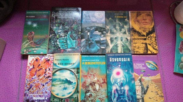 10 db Kozmosz Fantasy könyv együtt 6000 Ft régi retro könyvek