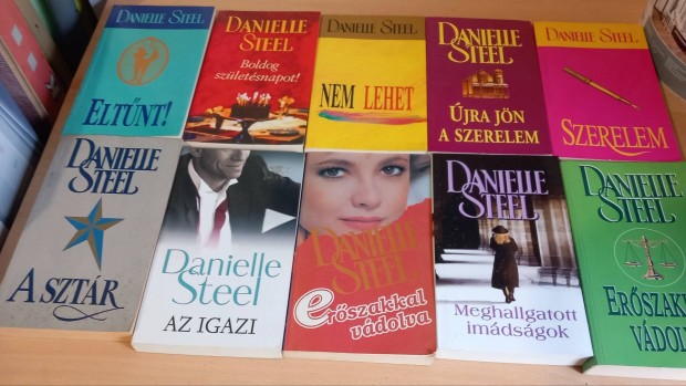 10.db. Danielle Steel knyv egyben elad!