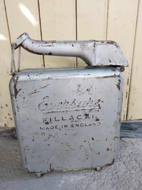 10 literes angol zemanyag benzines kanna vetern aut motor