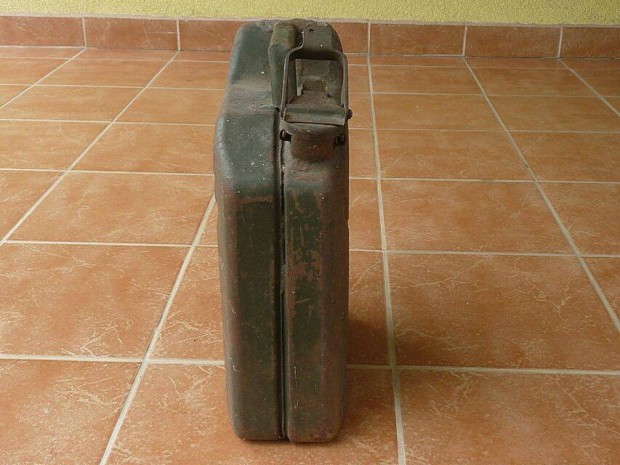 10 literes �zemanyagkanna