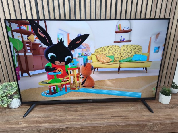 110CM 4K SMART WIFI LED TV. Android. 2025Modell. Gyári Dobozában