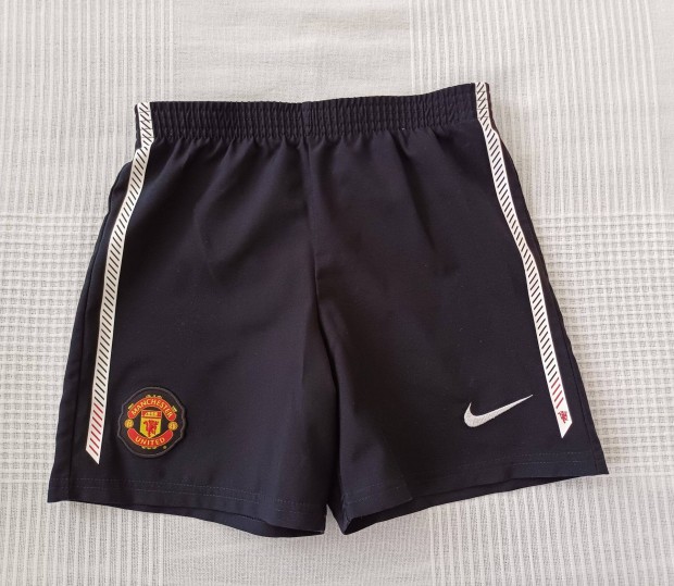 110-116-os Nike Manchester United rvidnadrg