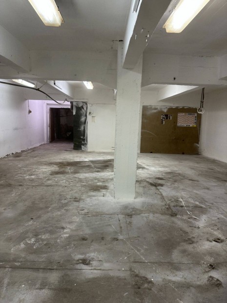 110 m2-es raktár