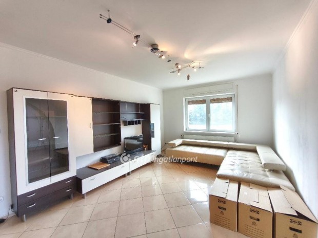 110 nm-es h�z elad� Dunaharaszti