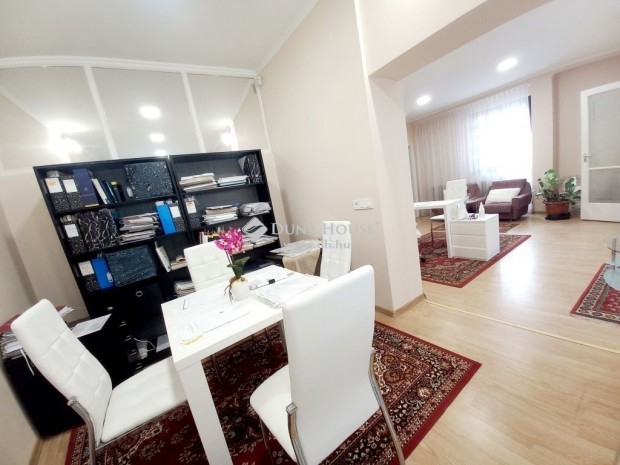 110 nm-es h�z elad� Kecskem�t