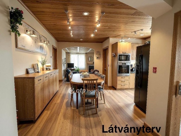 111 nm-es h�z elad� Ravazd