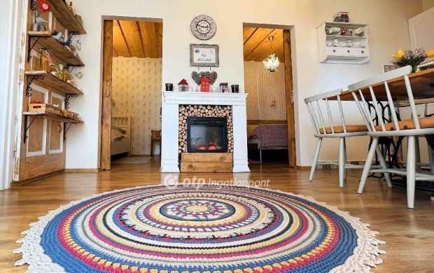 112 nm-es h�z elad� K�r�shegy