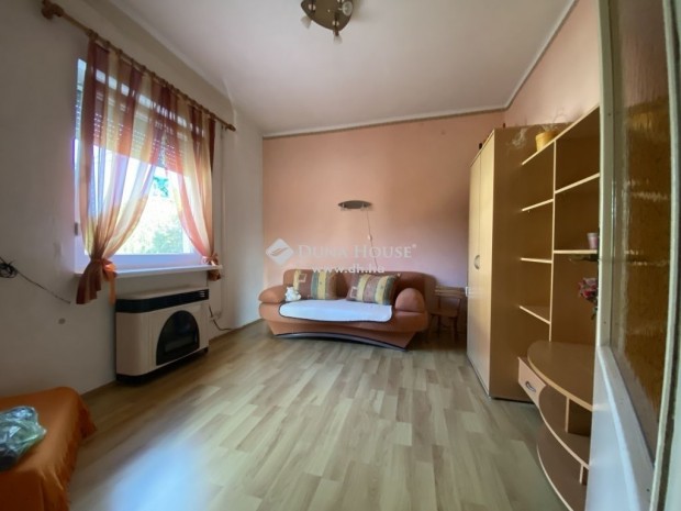 113 nm-es lak�s elad� Veszpr�m