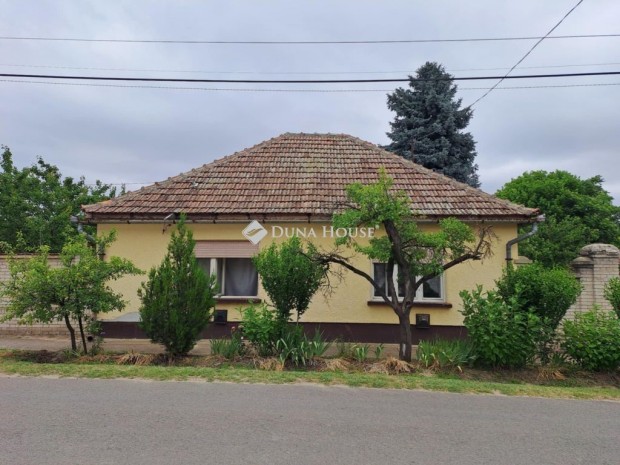 115 nm-es h�z elad� Borota