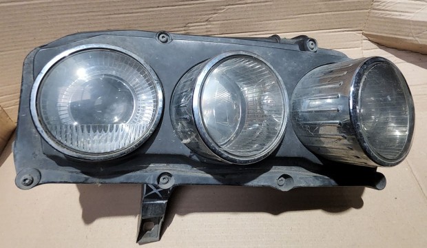 117791 Alfa Romeo 159 jobb első fényszóró a képen látható fül