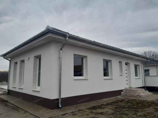 117 nm-es h�z elad� Helv�cia