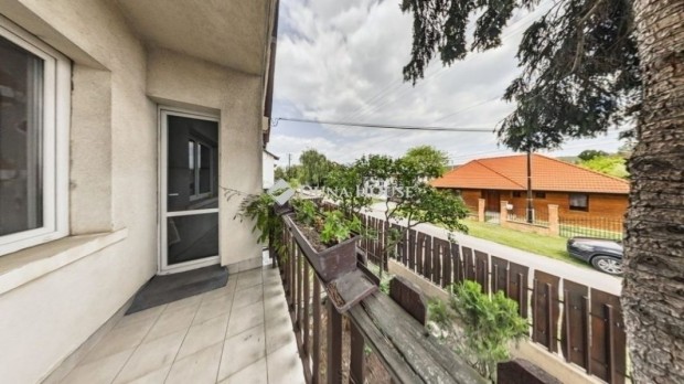 117 nm-es lak�s elad� F�t