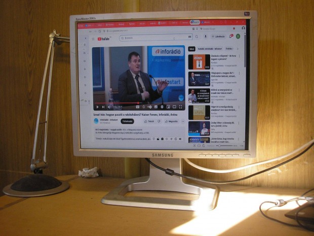 11809 Samsung BR20CS 204TS A 20" 4:3 LCD stdi monitor 1600X1200 VGA