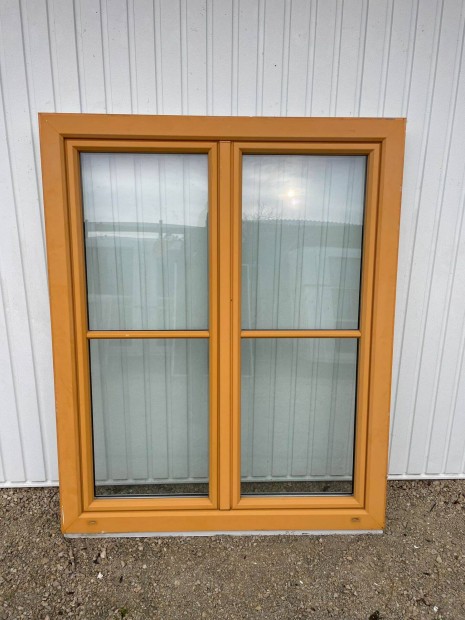 118x148 internorm 2 szrny manyag ablakok osztott hszigetel veggel
